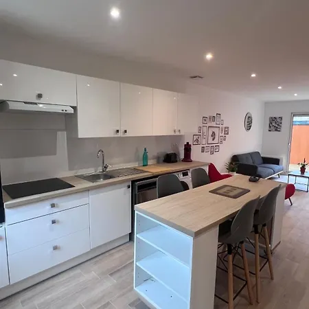 Chambre Avec Sdb + Wc Privatifs Dans Maison 114 M2 Avec Cour Ubytování v soukromí *